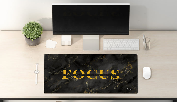 FOCUS FORWARD DESK PAD